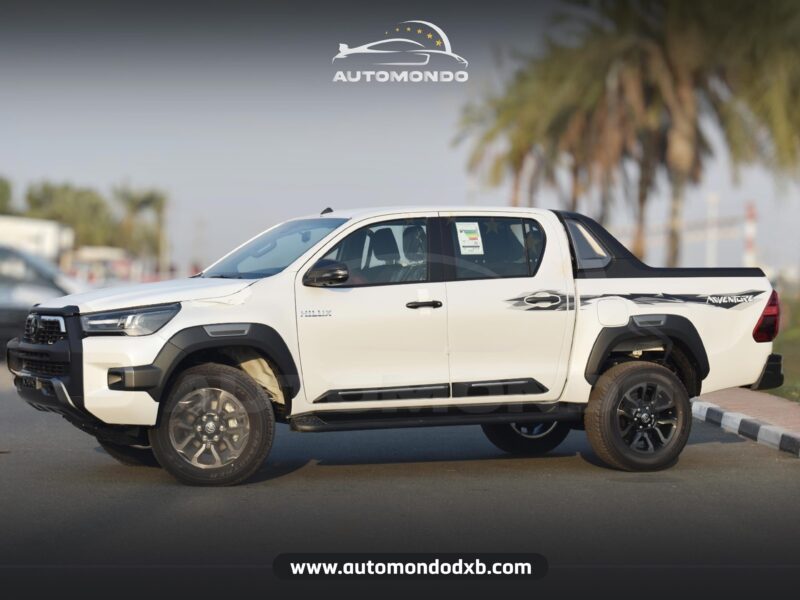 Toyota Hilux Adventure White 2023