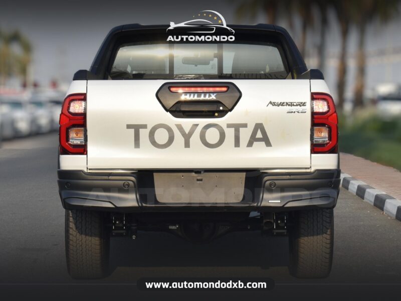 Toyota Hilux Adventure White 2023