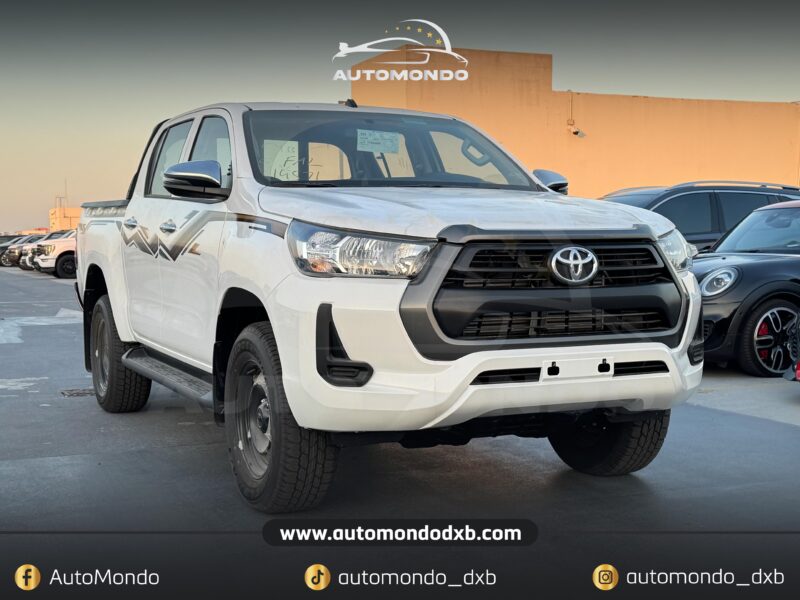 Toyota Hilux 2.4L Diesel DC White 2024