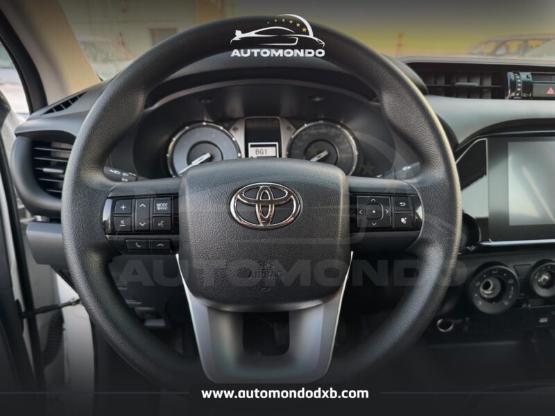 Toyota Hilux 2.4L Diesel DC White 2024