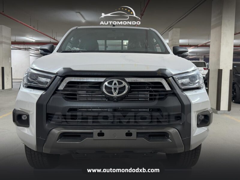 Toyota Adventure SR5 2.8L Diesel 4X4 White 2024