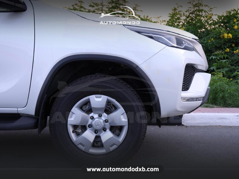 Toyota Fortuner 2.4L Diesel White 2024