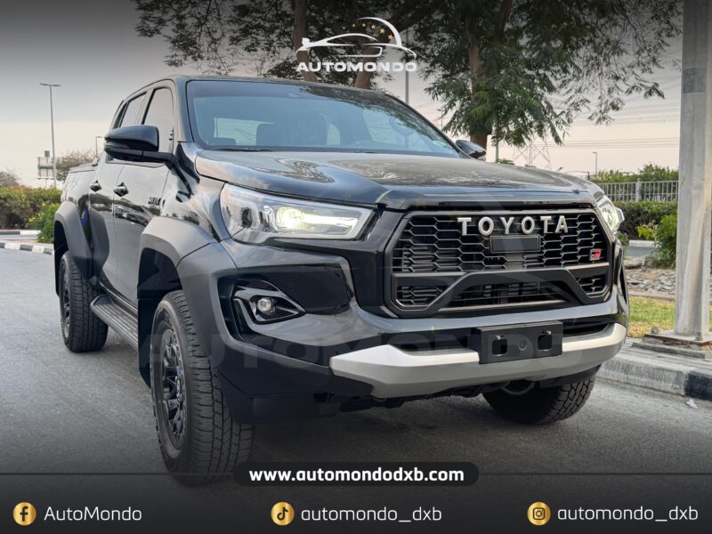 Toyota Hilux GR Sport 2.8L Black 2024