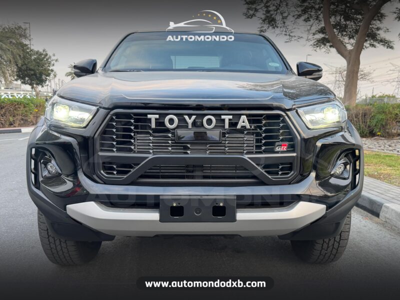Toyota Hilux GR Sport 2.8L Black 2024