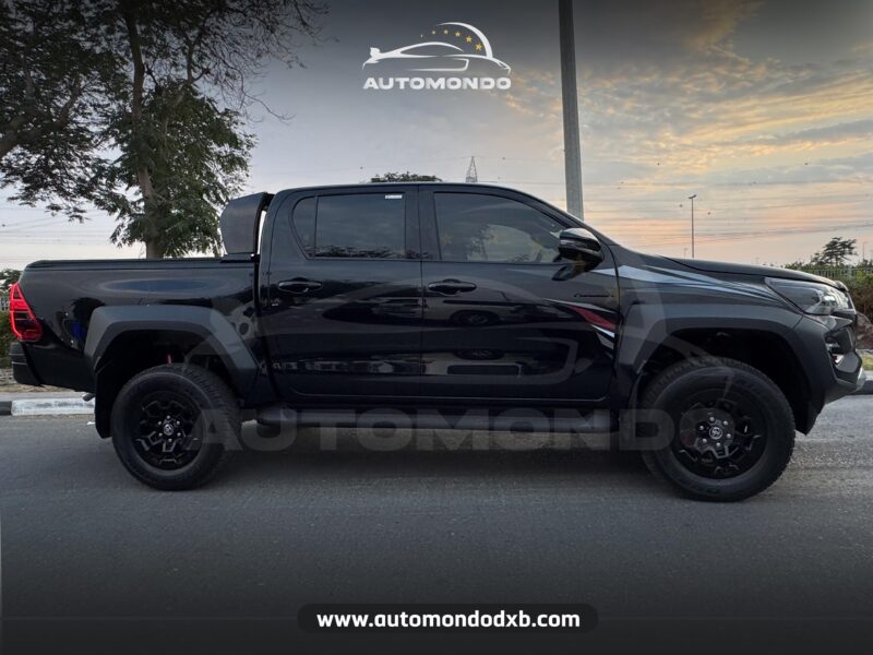 Toyota Hilux GR Sport 2.8L Black 2024