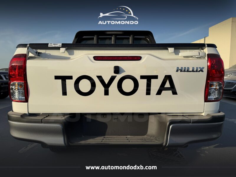 Toyota Hilux DC 2.4L D4D White 2024