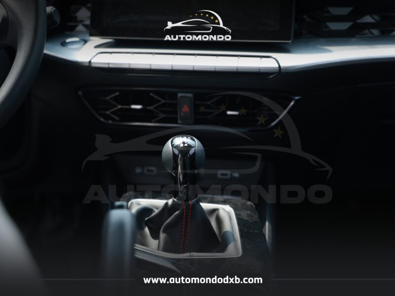 MG 5 1.5L Manual White 2025