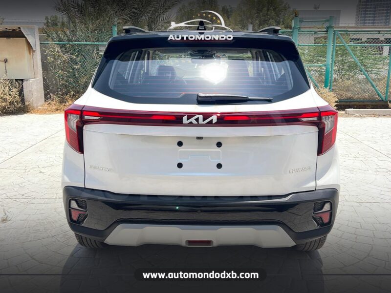 Kia Seltos 1.5L White Black Roof 2025