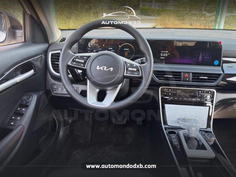 Kia Seltos 1.5L White Black Roof 2026